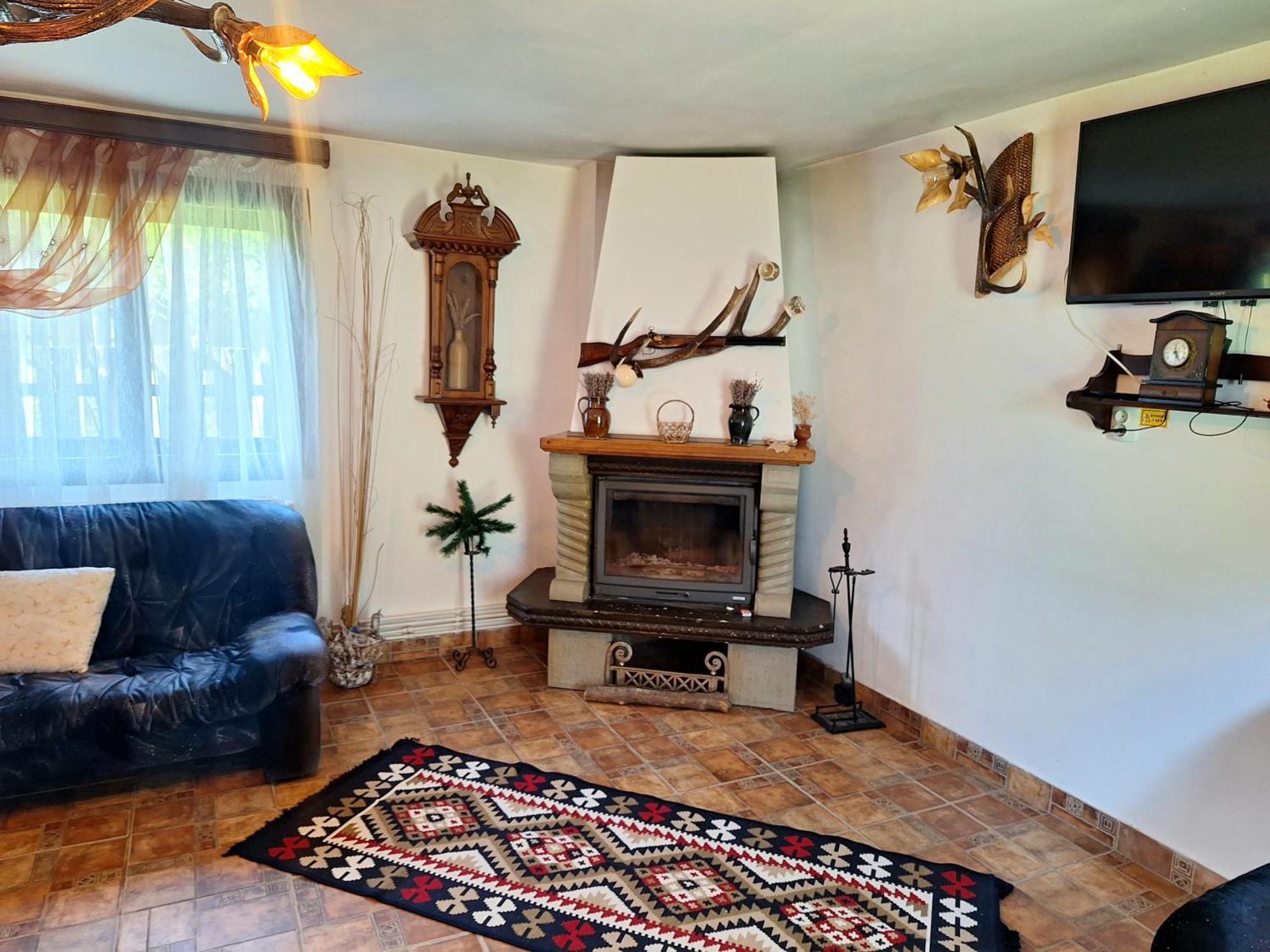 Villa Clematis House Voroneț Exterior foto